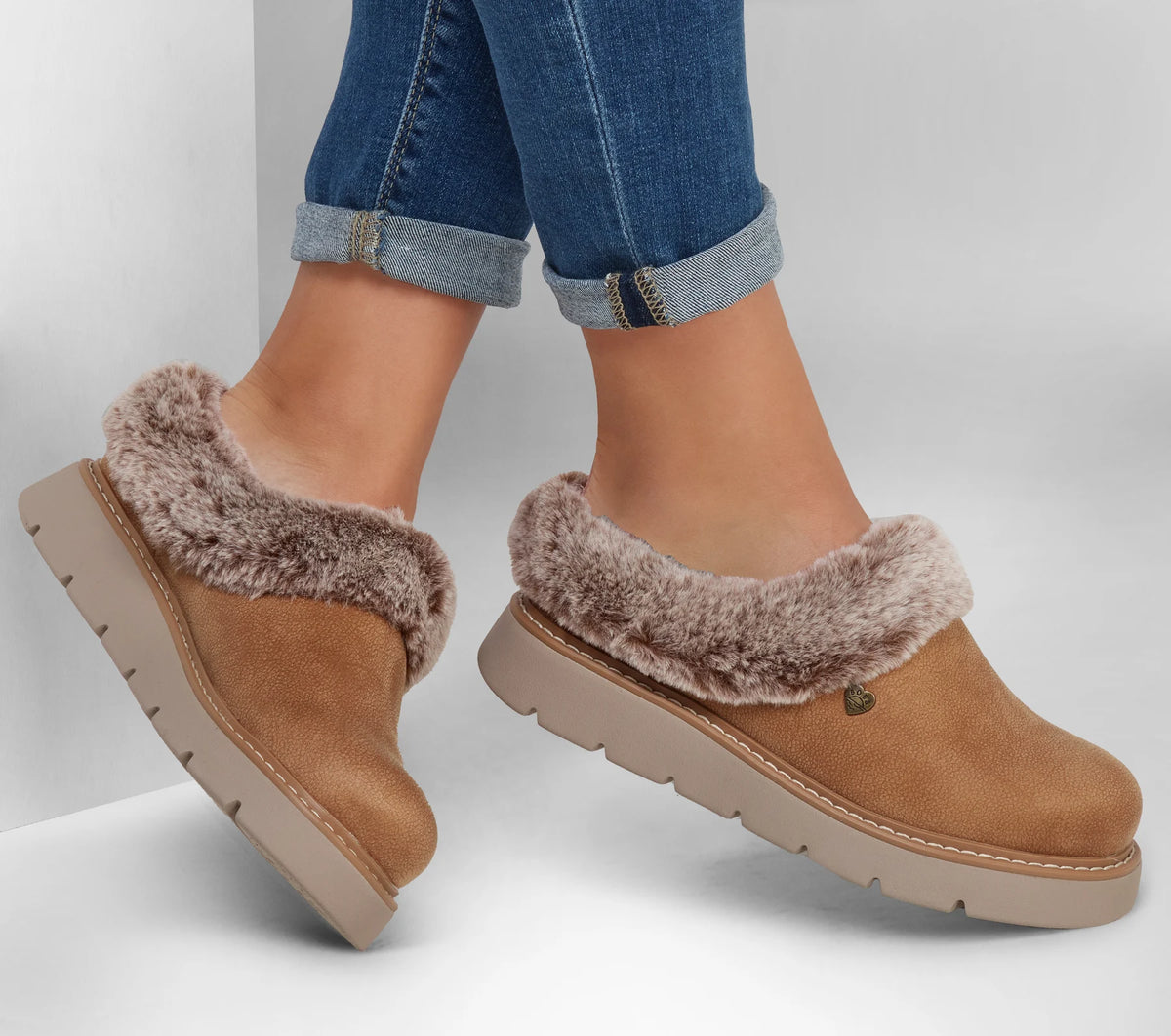Skechers BOBS Keepsakes Lite: Cozy Blend – 114762 CSNT – Women's Clog Slippers – Chestnut