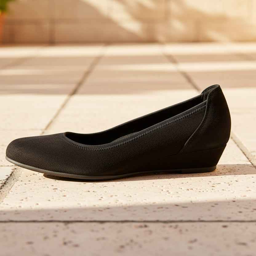 Gabor Chester – Women's Court Shoe – Black Suede – 3026.01.001
