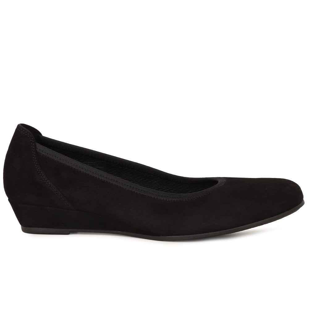 Gabor Chester – Women's Court Shoe – Black Suede – 3026.01.001