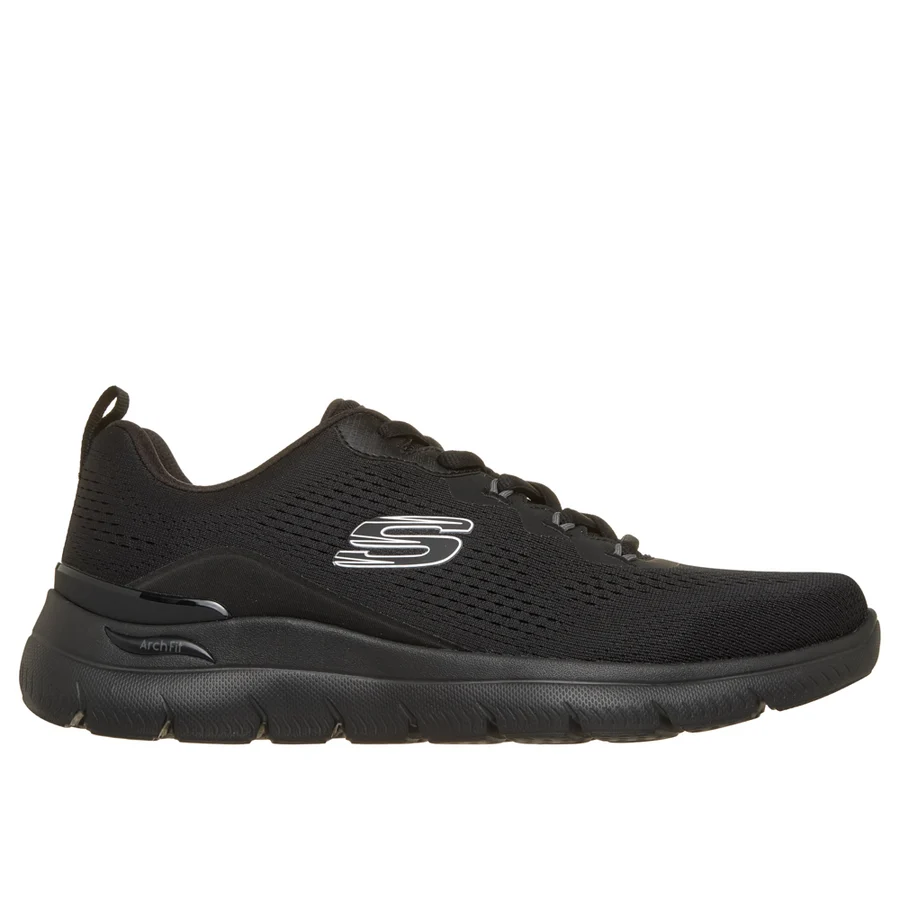 Men's black lace-up trainer sneakers with Skechers logo and cushioned sole