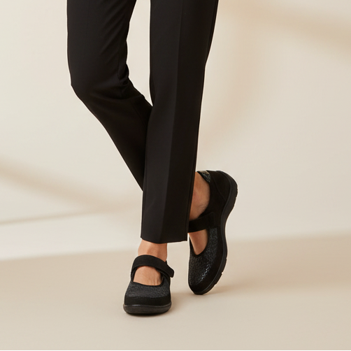 Waldlaufer Henni 496H33 – Black | Women's Wide-Fit Nubuck Shoe
