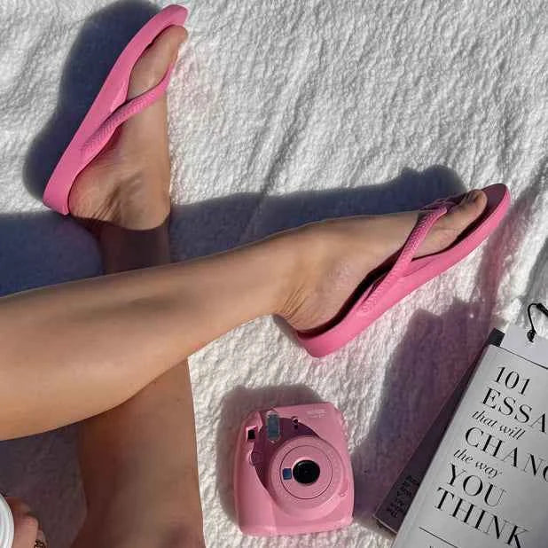 Archies Arch Support Flip Flops – Hot Pink