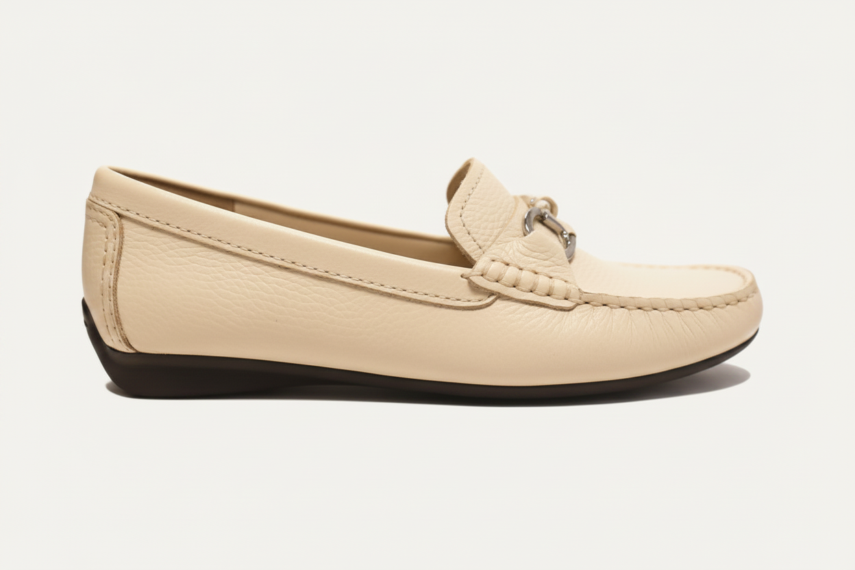 Maria Lya Carmen – Women's Moccasin – Cream