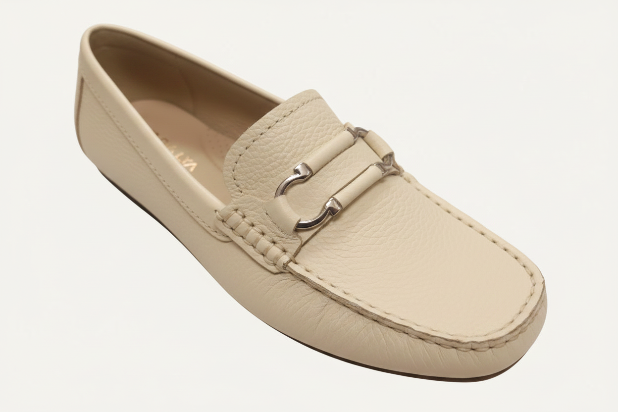 Maria Lya Carmen – Women's Moccasin – Cream
