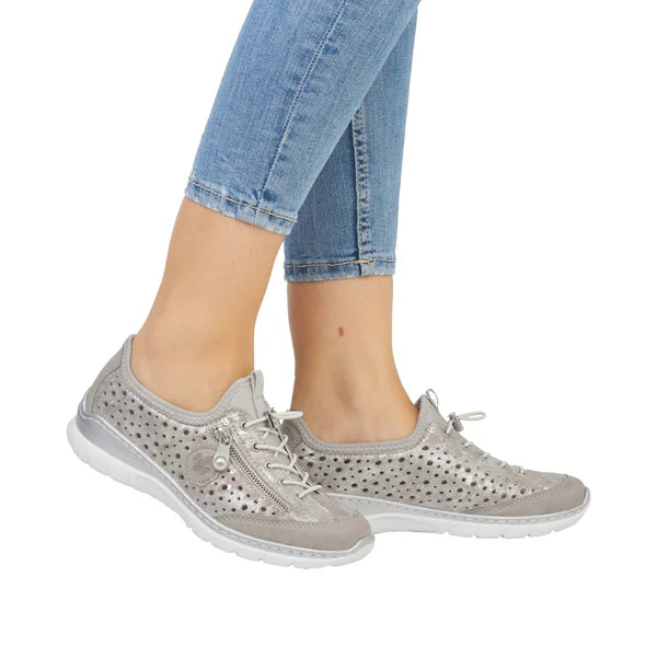 Rieker L32P6-90 – Metallic – Summer Slip-On Trainer
