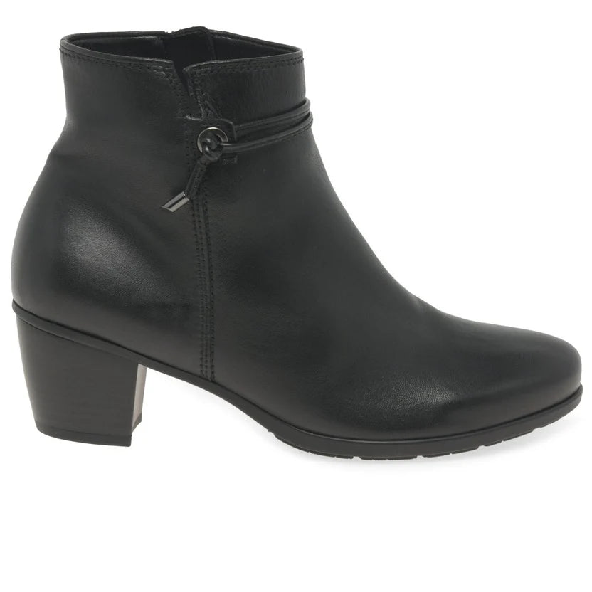 Women’s heeled ankle boots in black, round toe, strap with buckle, mid block heel