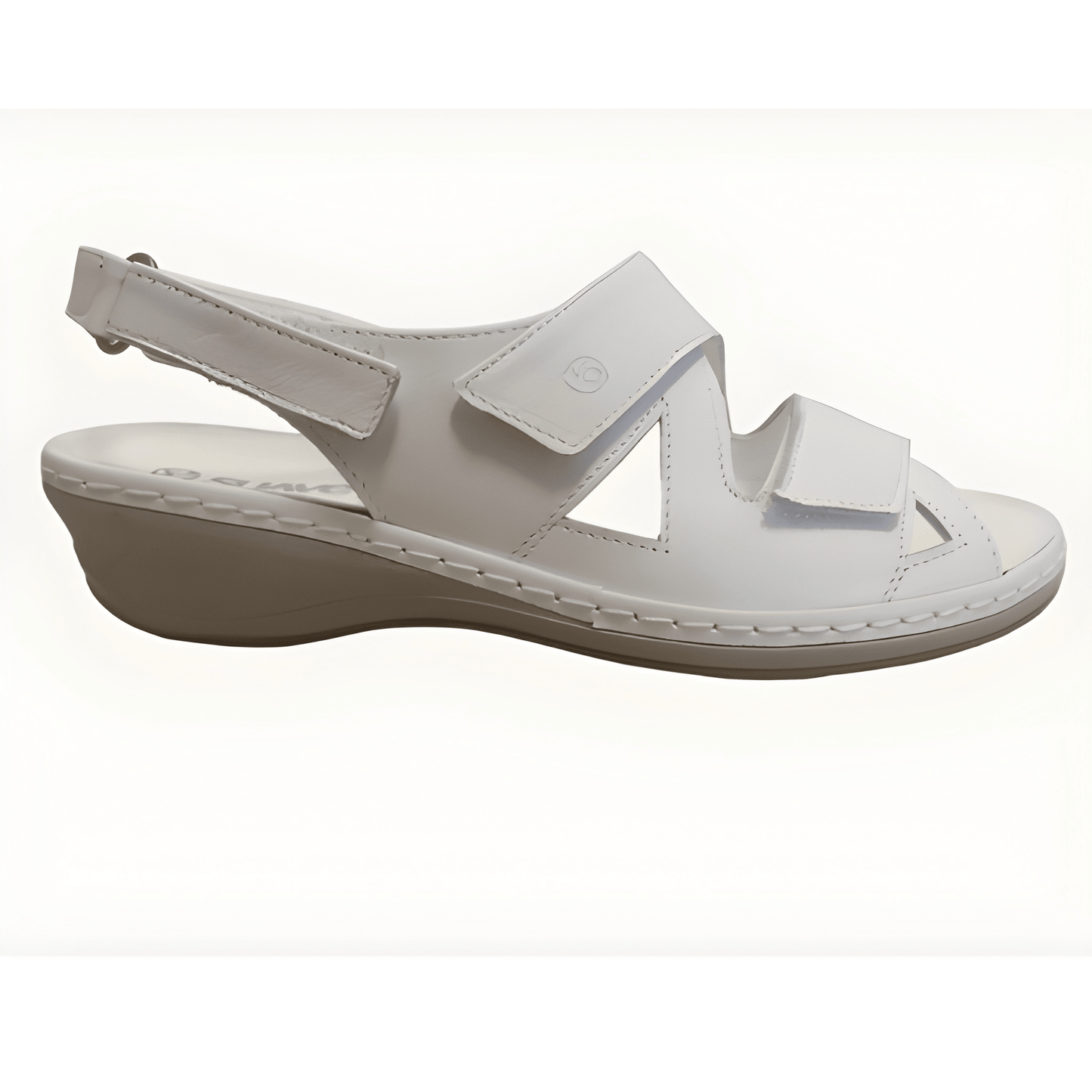 Suave Hannah – White