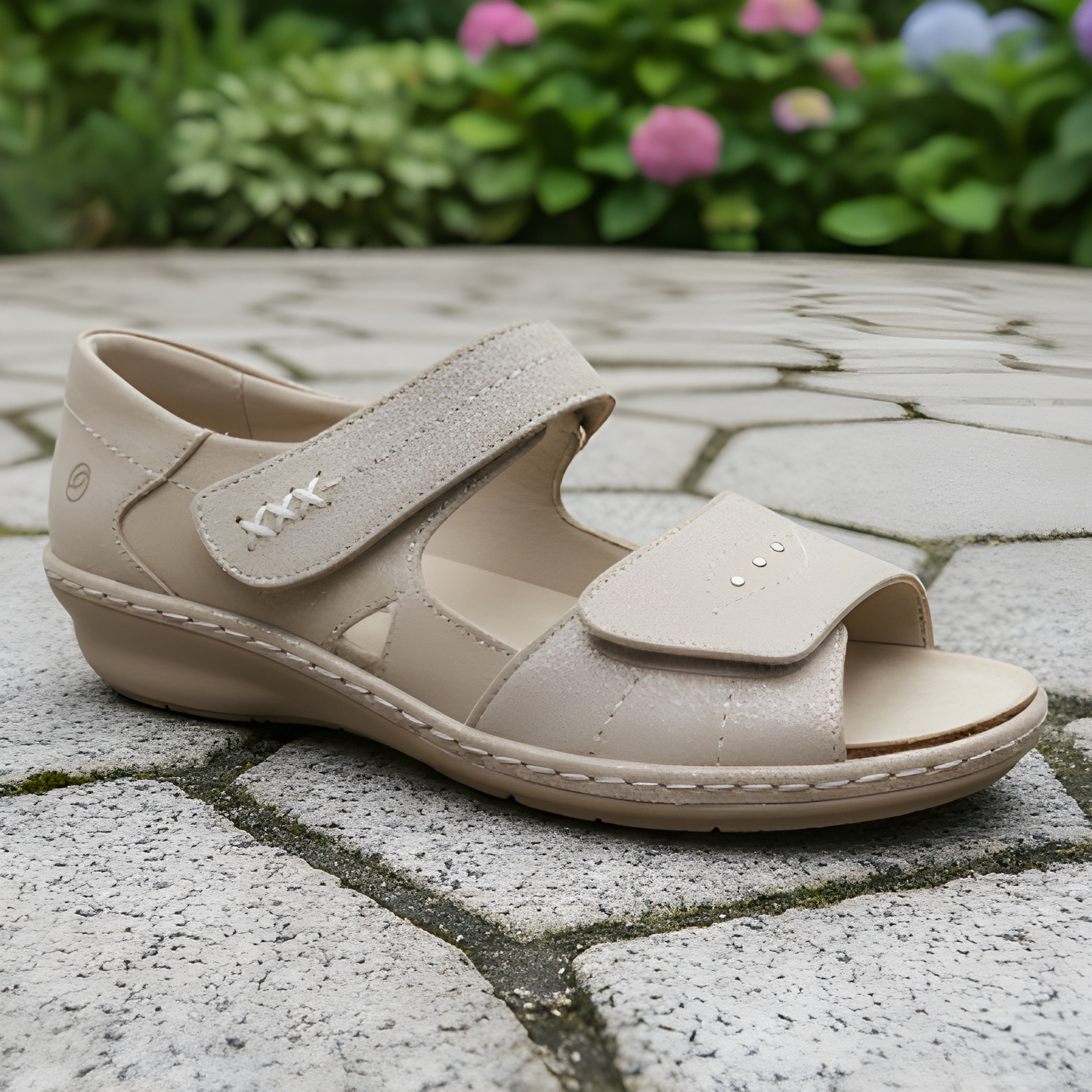 Suave Hilda – Light Pebble